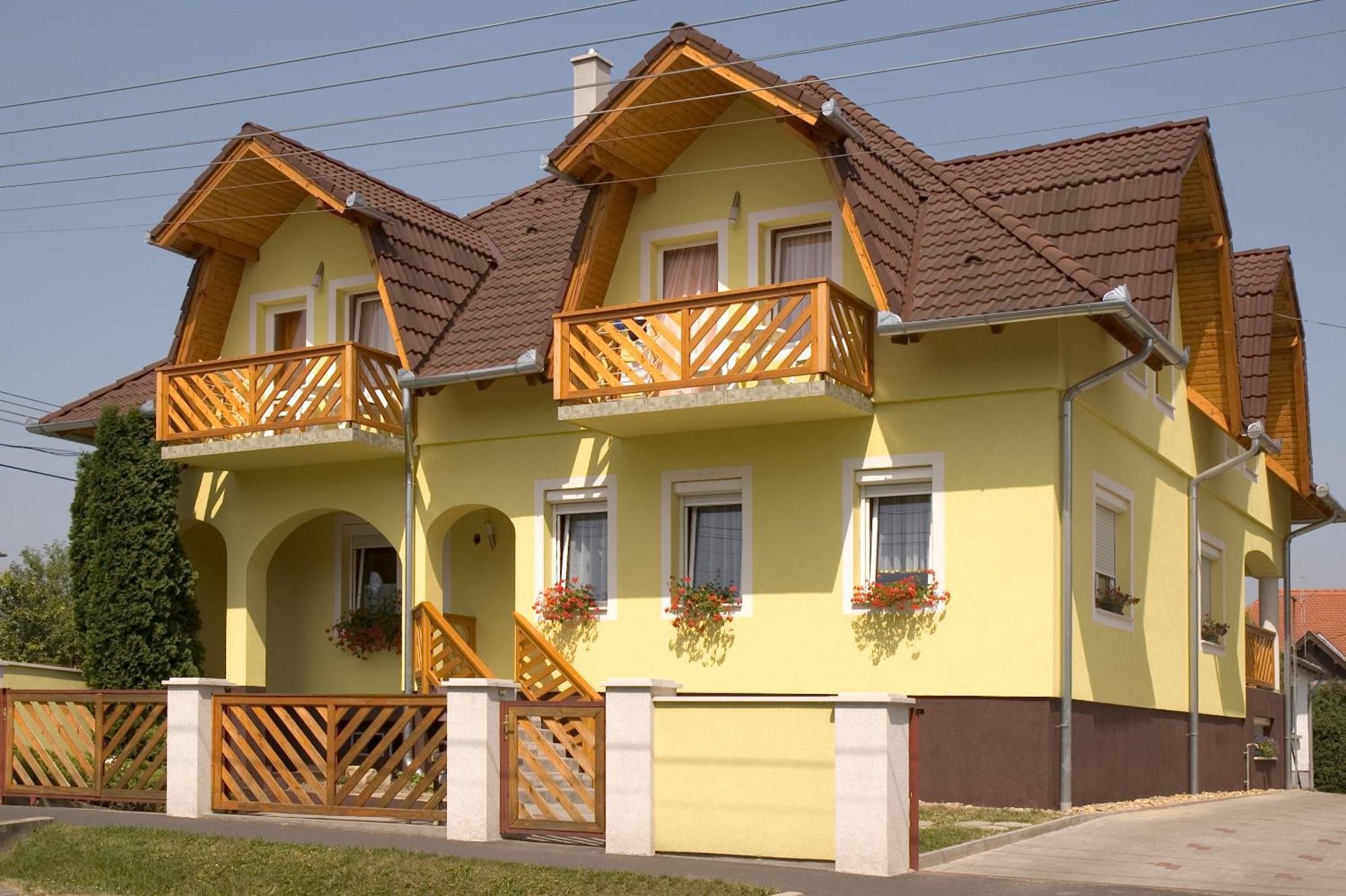 Erika Pension Keszthely Exteriör bild